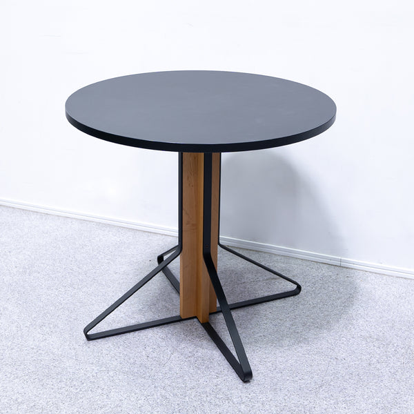 artek / KAARI TABLE