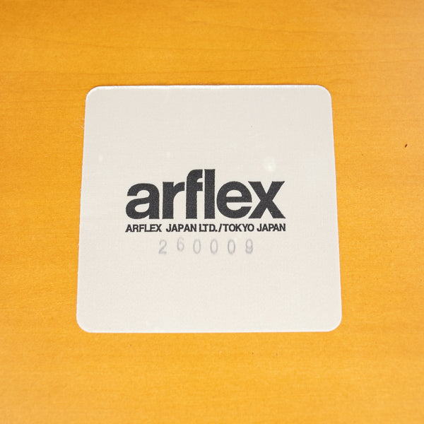 arflex / NS2F Dining Table, KUF Dining Chair