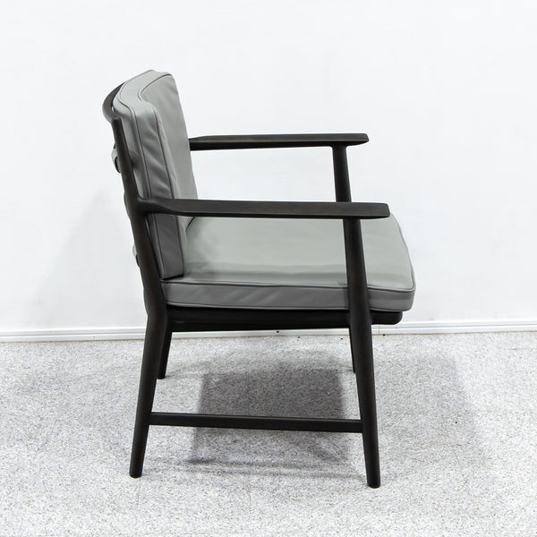 TIME&STYLE / The sensual ladder back armchair