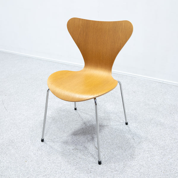 FRITZ HANSEN / SERIES 7