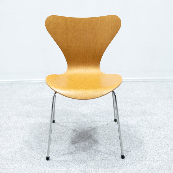 FRITZ HANSEN / SERIES 7