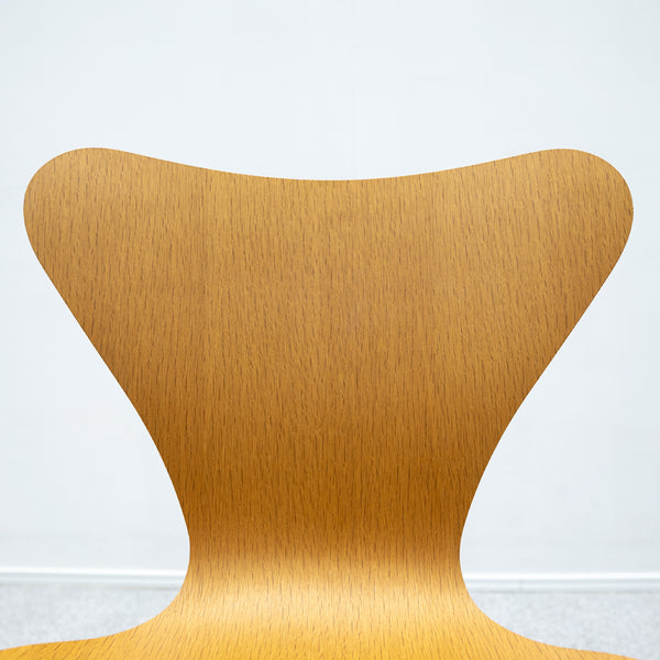 FRITZ HANSEN / SERIES 7