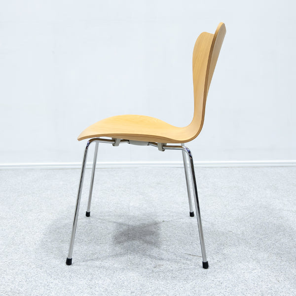 FRITZ HANSEN / SERIES 7