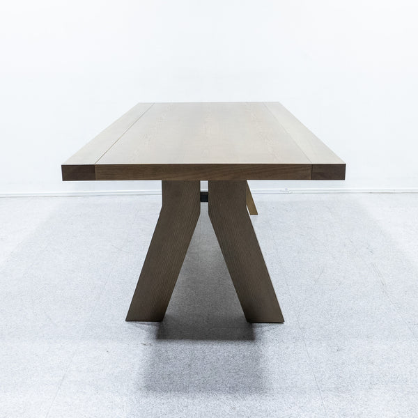 Cassina ixc. / SAKI