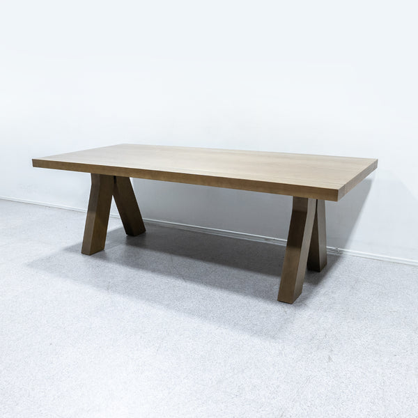 Cassina ixc. / SAKI