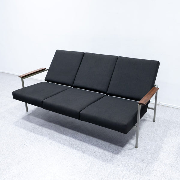 Rob Parry  / 3P sofa