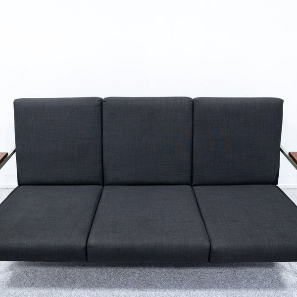 Rob Parry  / 3P sofa