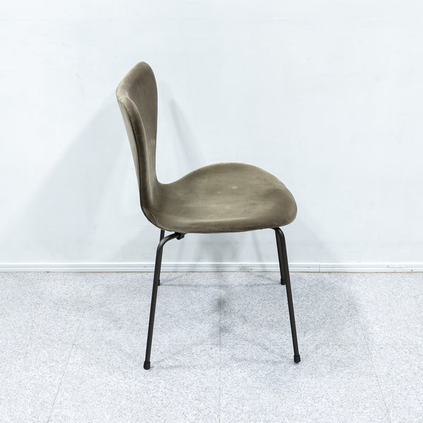 FRITZ HANSEN  / SERIES 7