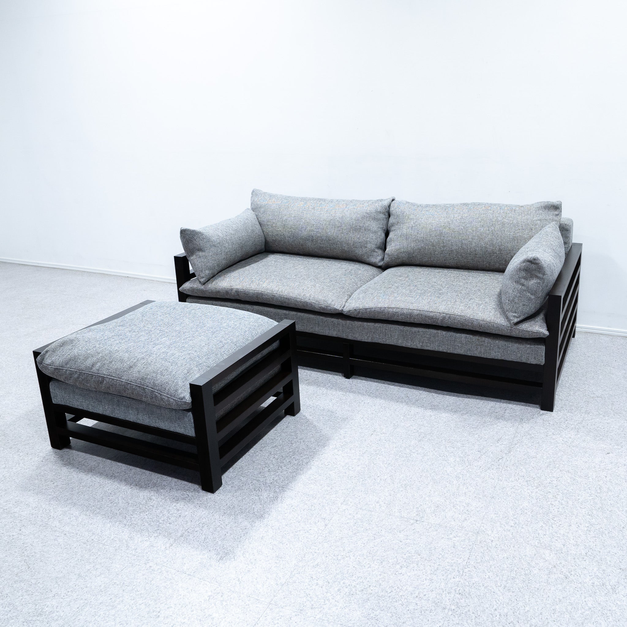 Ritzwell / LEEWISE EXCLUSIVE ARM SOFA 3 SEATER – YOKOHAMA BAYSIDE WAREHOUSE