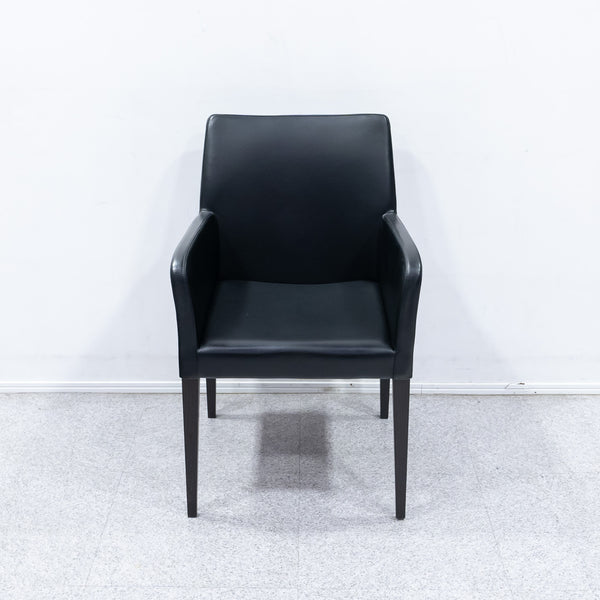 Poltrona Frau / LIZ Armchair