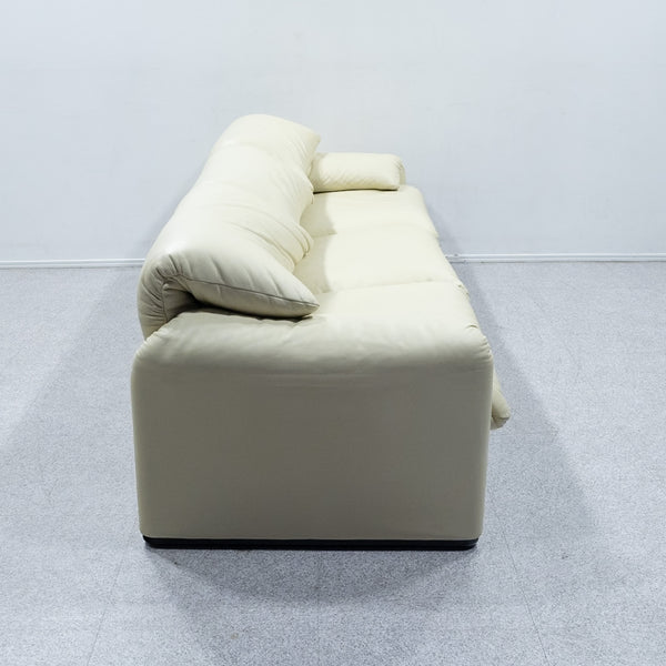 Cassina / 675 MARALUNGA 3P WHITE LEATHER