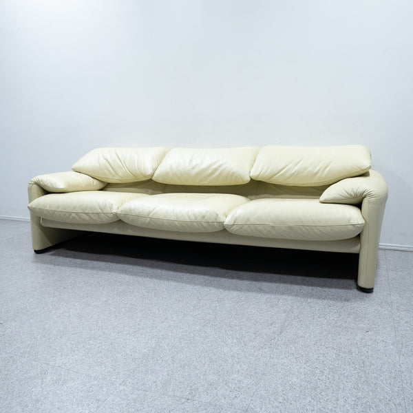 Cassina / 675 MARALUNGA 3P WHITE LEATHER