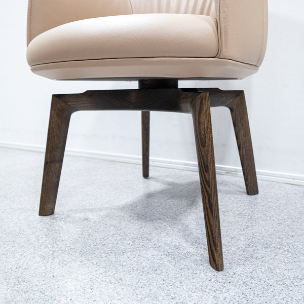 Poltrona Frau / Archibald Dining Chair