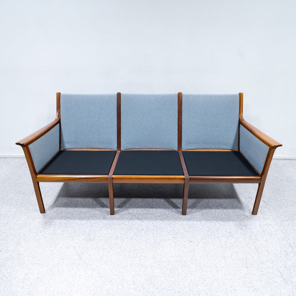 Ole Wanscher / 3-seater sofa