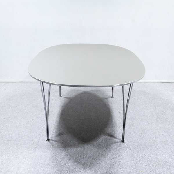 FRITZ HANSEN / スーパー楕円テーブル