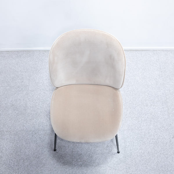 GUBI / Beetle Dining Chair Fully Upholstered