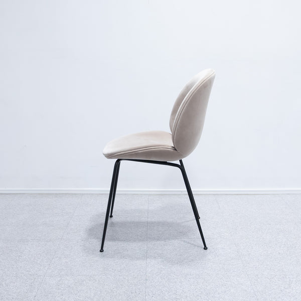 GUBI / Beetle Dining Chair Fully Upholstered