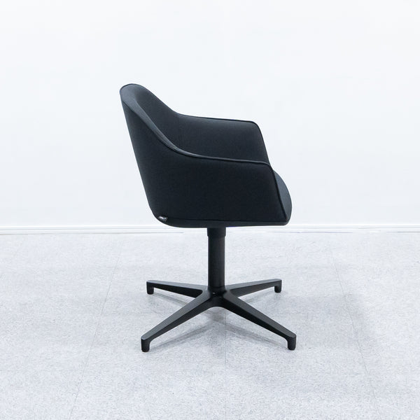 Vitra / Softshell Chair