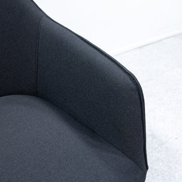 Vitra / Softshell Chair