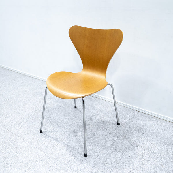 FRITZ HANSEN / SERIES 7