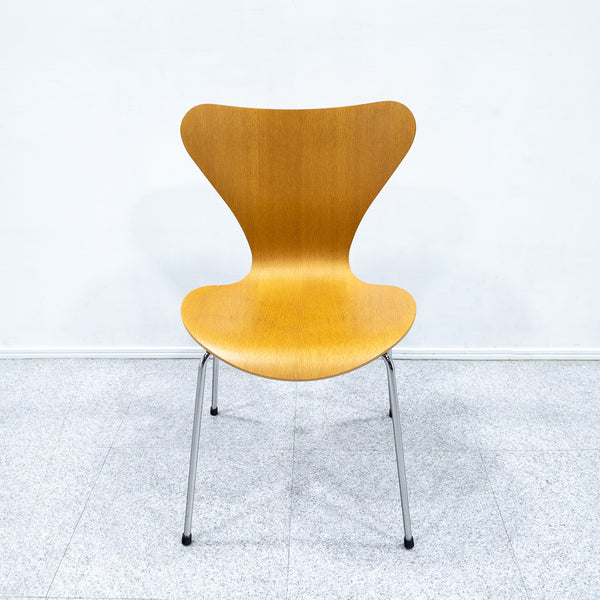 FRITZ HANSEN / SERIES 7