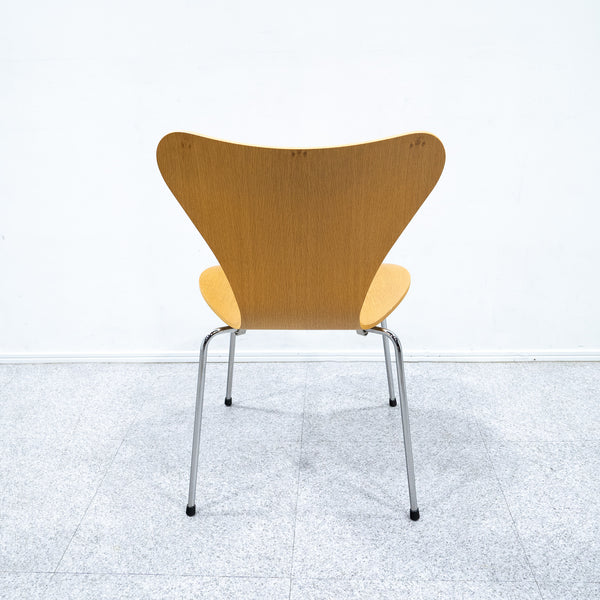 FRITZ HANSEN / SERIES 7