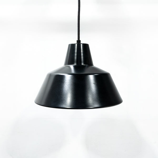 MADE BY HAND / The Workshop Lamp M Black