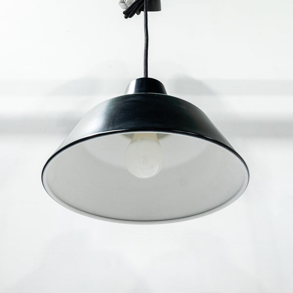 MADE BY HAND / The Workshop Lamp M Black