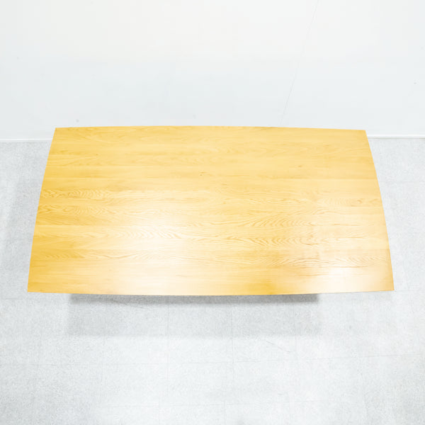 Ethnicraft / OAK MIKADO DINING TABLE