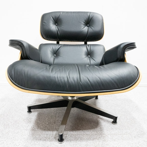 Herman Miller / Eames Lounge Chair and Ottoman