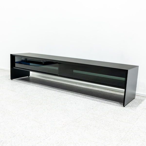 Cassina ixc. / AIR FRAME 3012 theater board